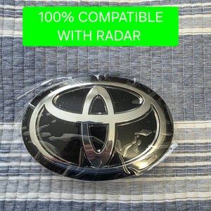 Toyota RAV4 2019 2020 2021 2022 2023 2024 Emblema de parrilla delantera Logo Radar 53141-33130/33140