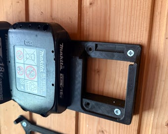 Supporto a parete per batterie Makita