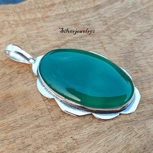 Colgante bohemio de plata de ley 925 con ónix verde hecho a mano