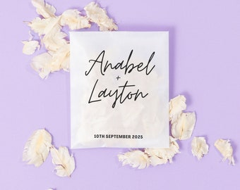 Bruiloft Confetti + Zakjes | Ivoor confetti | Gepersonaliseerde tassen | Biologisch afbreekbare confetti | Gedroogde, echte bloemblaadjes | Pergamijnpakketten + Confetti
