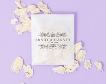 Bruiloft Confetti + Zakjes | Ivoor confetti | Gepersonaliseerde tassen | Biologisch afbreekbare confetti | Gedroogde, echte bloemblaadjes | Pergamijnpakketten + Confetti