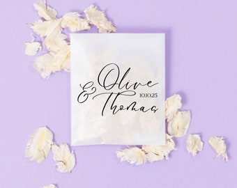 Bruiloft Confetti + Zakjes | Ivoor confetti | Gepersonaliseerde tassen | Biologisch afbreekbare confetti | Gedroogde, echte bloemblaadjes | Pergamijnpakketten + Confetti