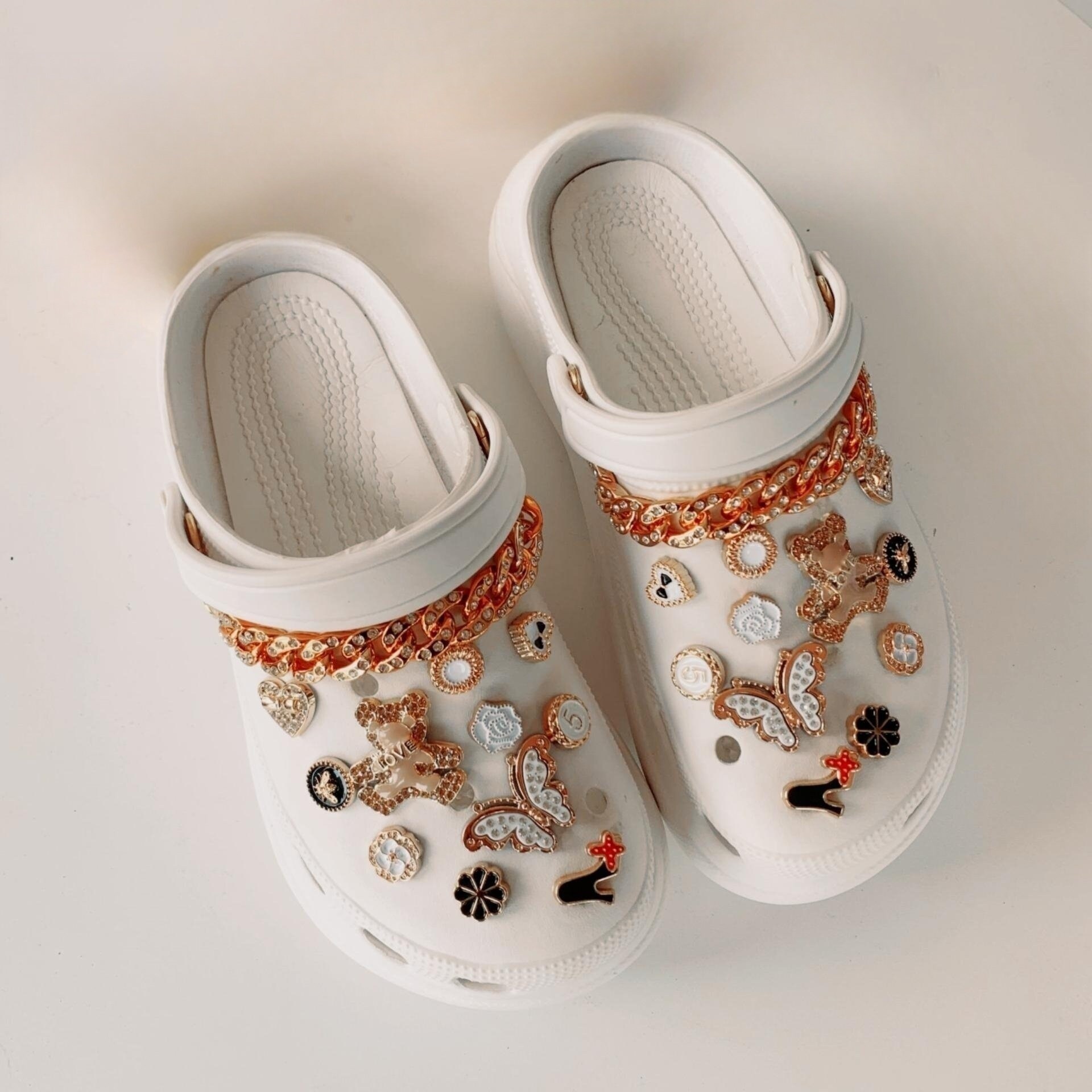 charms louis vuitton crocs｜TikTok Search