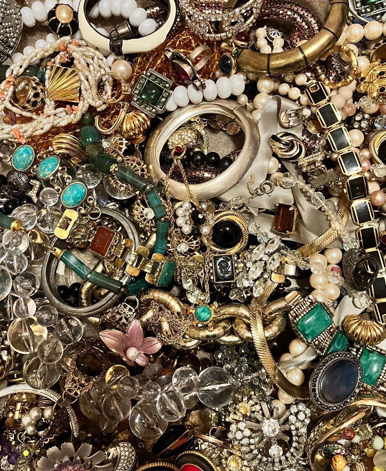 Estate Jewelry Lot Unsearched - Etsy display picture 3