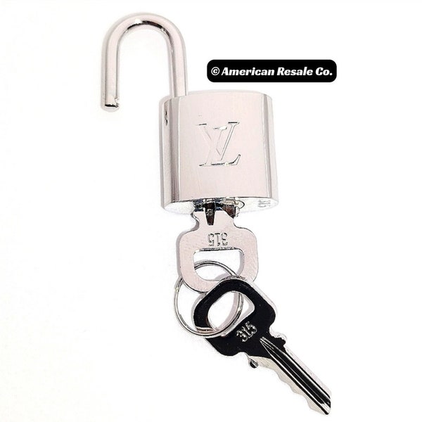 Authenticated Louis Vuitton #315 Vintage Rare Silver Palladium Plated PadLock Lock & 2 Keys
