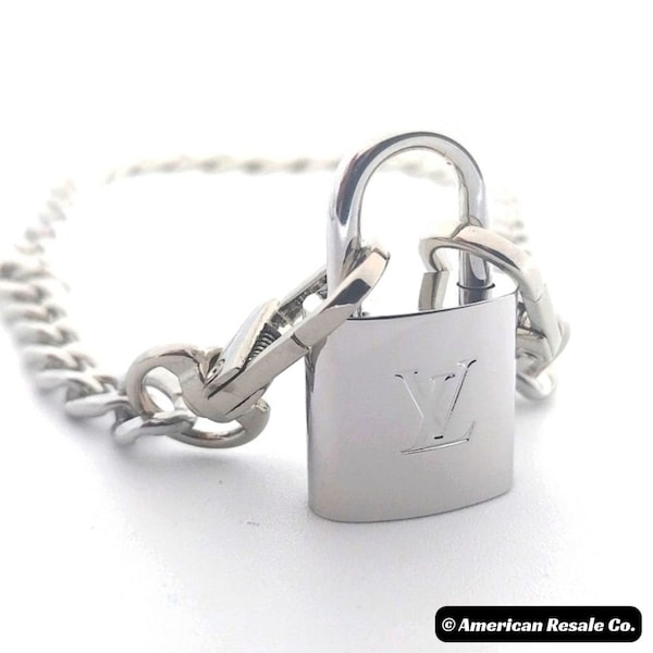 Authenticated Louis Vuitton Palladium Plated #315 Silver Lock Vintage and Rare PadLock Lock 2 Keys Necklace