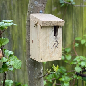 Bird House - Bird Box - Nest Box - Wooden Bird House - Handmade - Garden Decor - Garden Gift