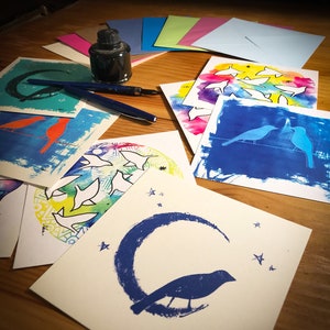 Papier à lettre oiseaux colorés, Lot de 8 grandes cartes et enveloppes carrées pour de meilleurs voeux