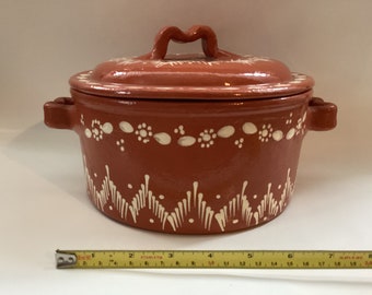 Traditional terracotta Pottery, cooking pot, ceramic baking dish, hand-painted, casserole dish
