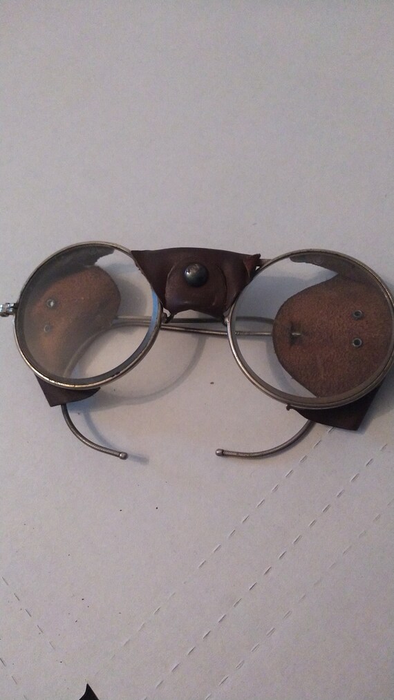 Antique American Optical Co AO 7 Safety Glasses L… - image 4