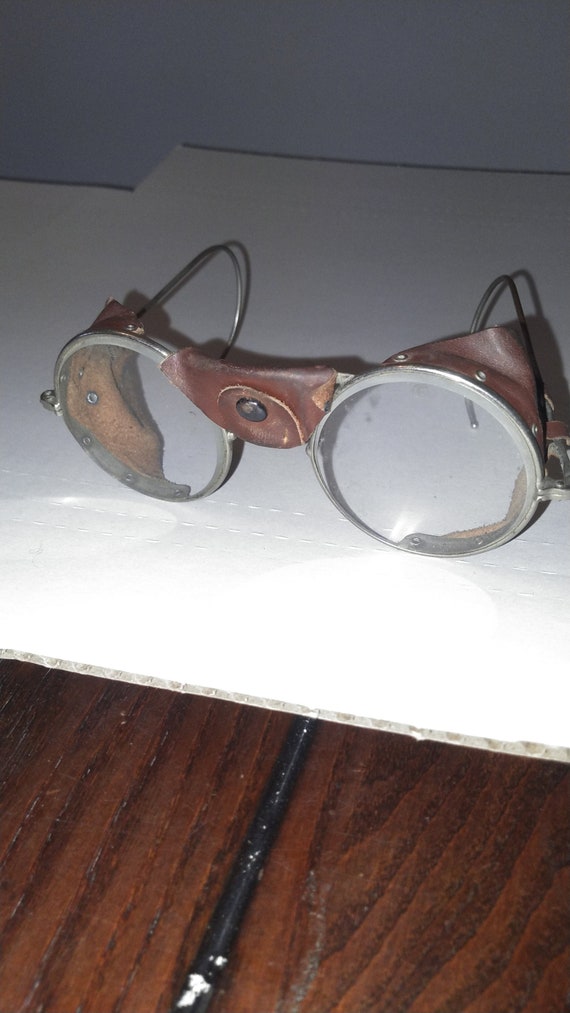 Antique American Optical Co AO 7 Safety Glasses L… - image 2