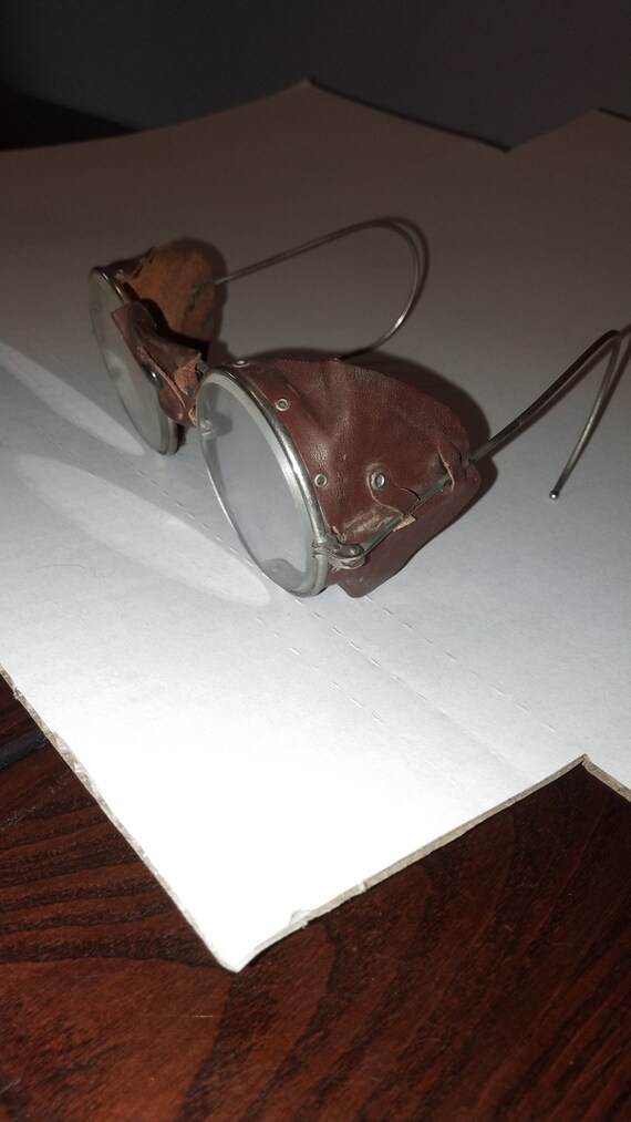 Antique American Optical Co AO 7 Safety Glasses Le