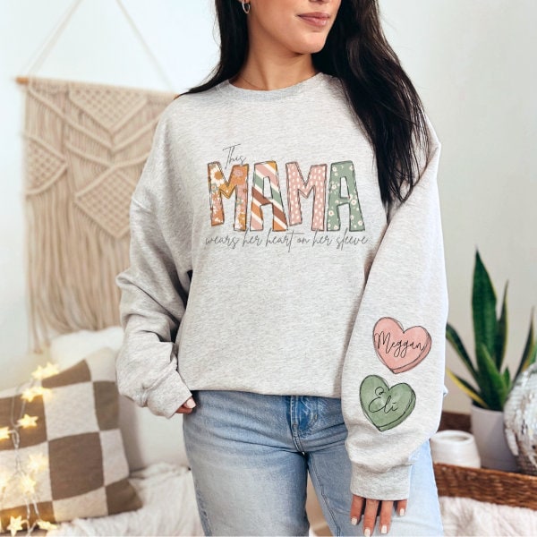 This Mama Wears Her Heart On My Sleeve Tee/Sweatshirt, Gift for Mom, Custom Mama Shirt with Children Name on Sleeve, Mothers Day Gift, Mom