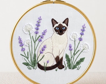 Siamese Cat PDF Pattern Lavender Dandelion Hoop Art Hand Needlework Beginner Friendly Wall Art Printable Cat Portrait Botanical Gift