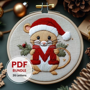 Alfabeto navideño, patrón de bordado, bordado de ratón, decoración navideña, bordado navideño, ratón festivo, fuentes de bordado, monograma