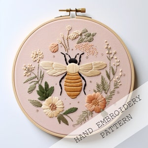 Bee And Bloom Stitch, Floral Buzz Embroidery, Honey bee Crafts, Embroidery Garden, Bee Hand Embroidery, Spring Embroidery, Bee embroidery
