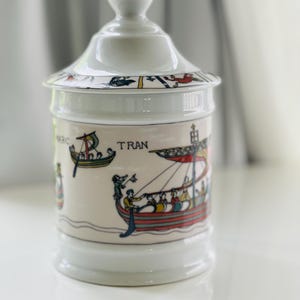 リモージュ フランス Capisserie de Bayeux キャニスター リモージュ フランス Capisserie de Bayeux キャニスター