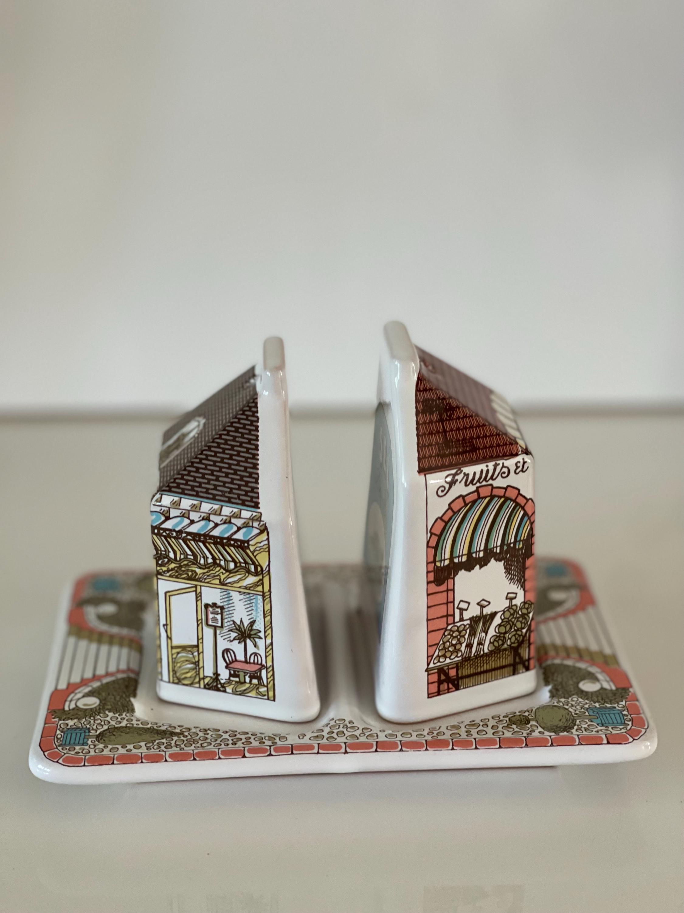 “Village Houses” Salt and Pepper Shakers with Tray – Estello Made in France – Decorative Vintage Ceramics