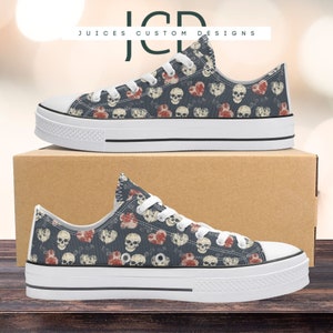 Women's Punk Skull Heart Print Canvas Shoes, Low Top Sneakers, Unique Gift for Her, Trendy Casual Street Footwear for Party