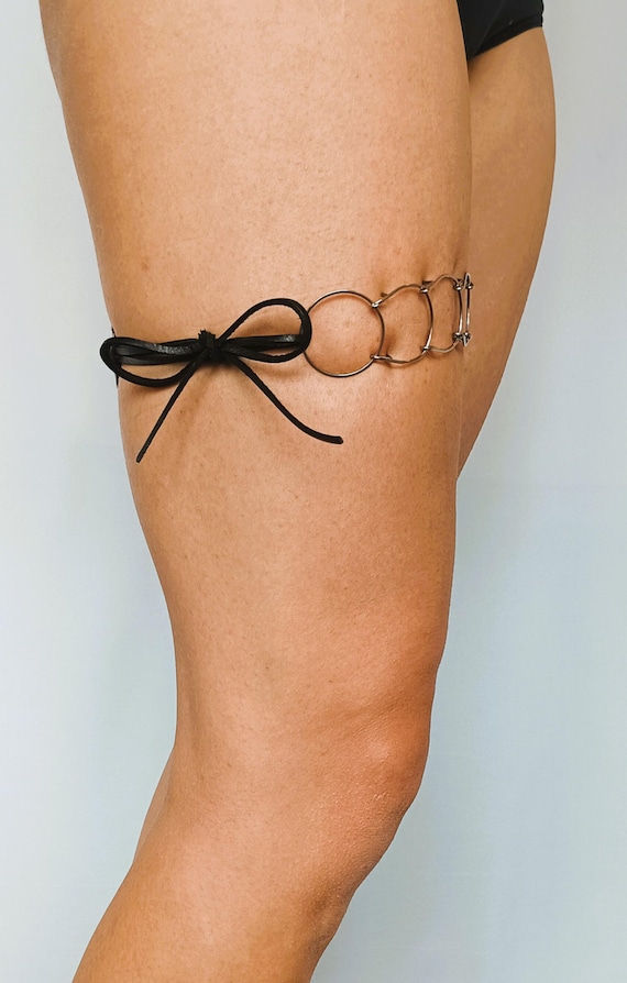 cilice garter belt Cilice Thigh Belt main image 0