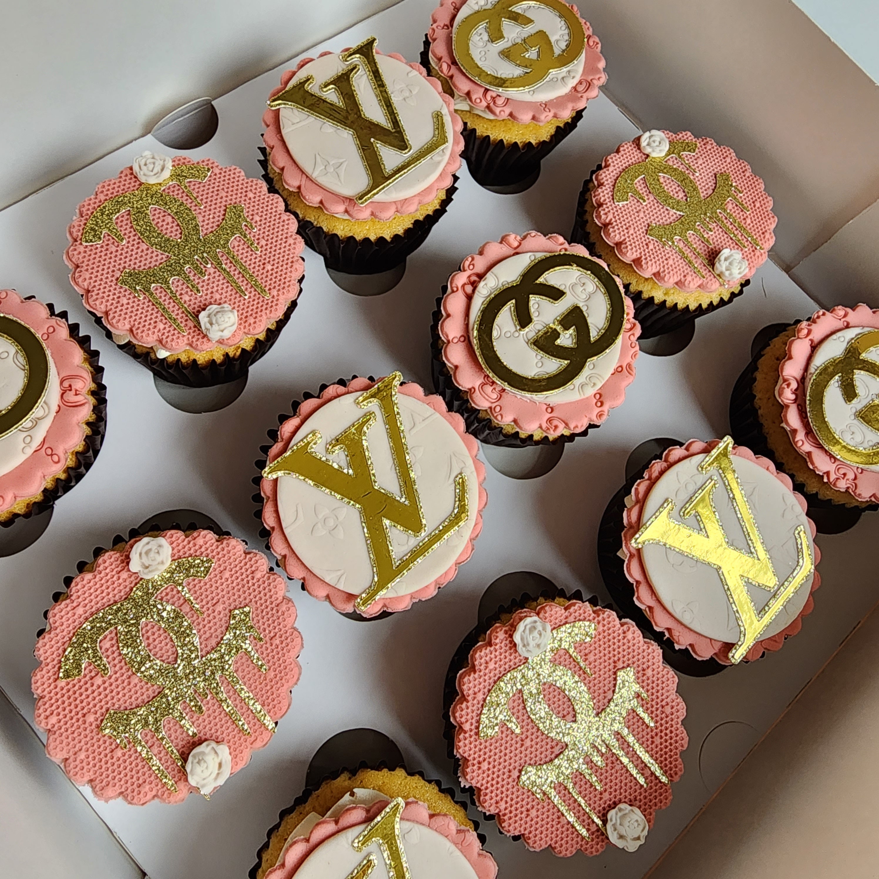 Louis Vuitton Black Tan Beige Wrap Edible Cake Toppers – Cakecery