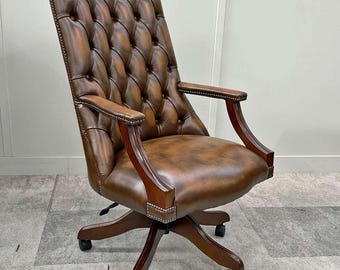 Sedia girevole da scrivania Chesterfield da biblioteca, mogano con pelle color marrone anticato