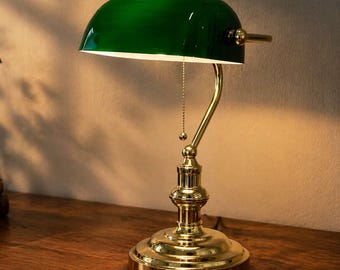 Brass Banker’s Lamp Green Glass | Westminster Desk Lamp | Vintage Style Library Lamp | Classic Office Lighting