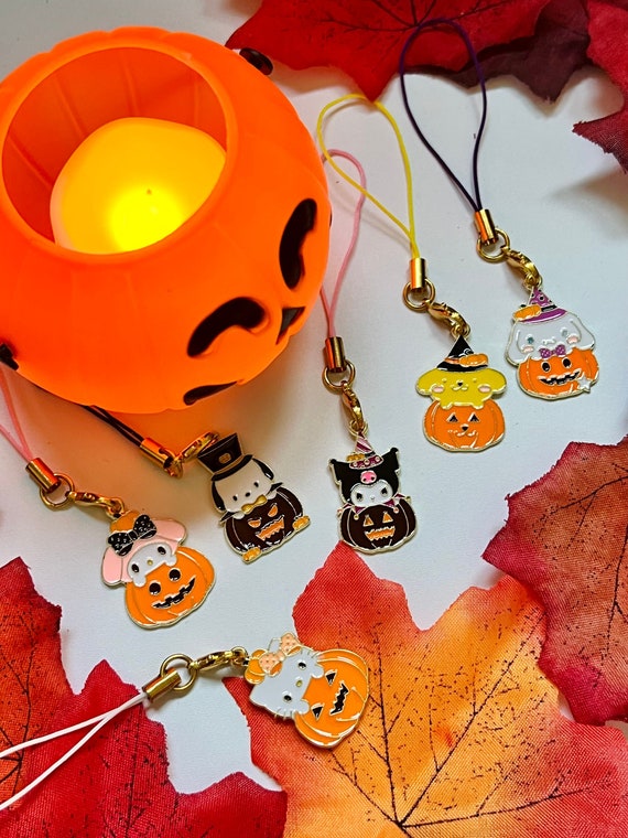 Halloween Sanrio mini phone charms | cute keyring charm trinket Hello Kitty MyMelody Cinnamoroll Pompompurin Kuromi Pochacco spooky keychain