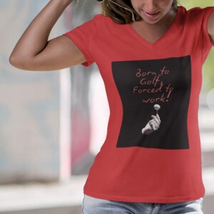 Nur ein Mädchen, das Golf Cotton Tee liebt