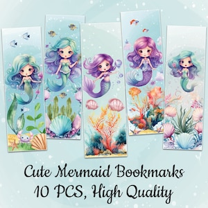 Puede incluir: Conjunto de diez marcadores de sirena coloridos con diferentes diseños de sirena con cabello morado, azul y verde. Cada marcador tiene una escena submarina diferente con coral, conchas y algas.
