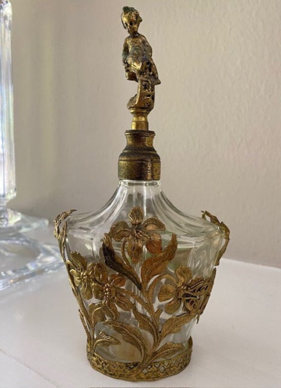 Globe Perfume bottle 24K gold plate filigree Cherub glass dauber 1960's. Rare