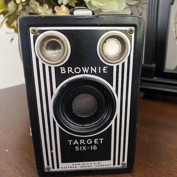 1940's Brownie Box Camera Target SIX-16 Eastman Kodak Co. Collectible, one owner