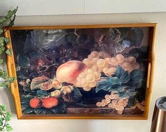 Bandeja para servir de madera decorativa poco común de 17"x12" con hermosos apliques de frutas acrílicas de los años 90