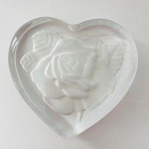 Paperweight vintage 1980's heart shape with deep-cut embossed frosted satin rose
