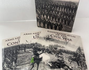 Juego de 3 libros de la Guerra Civil, presentados en un estuche protector, con un total de 969 páginas.