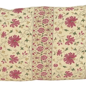 Penny Morrison/Sarah Vanrenen Daisy Chain Pillow