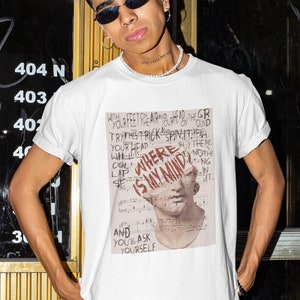 Könnte beinhalten: Weißes T-Shirt mit einem Grafikdruck eines Büstenbildes mit dem Text "WHERE IS MY MIND?" und "AND YOU'LL ASK YOURSELF".