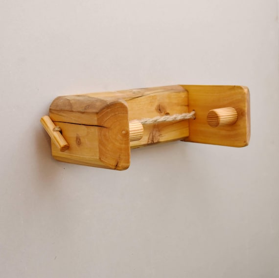 An der Wand befestigter Küchenrollenhalter, einzigartiges Design, Papierhandtuchspender, rustikales Upcycled Holz