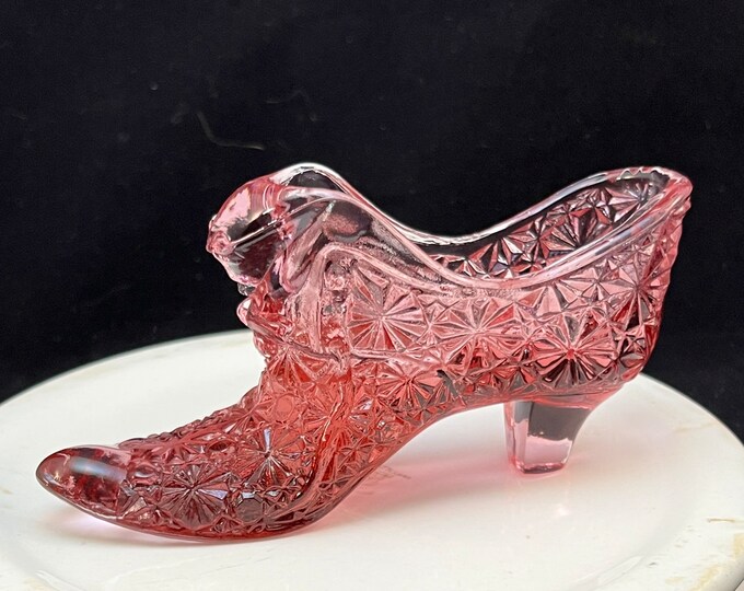 Fenton, Glass Shoe, Daisy Button Design, Glass Slipper, Vintage Fenton