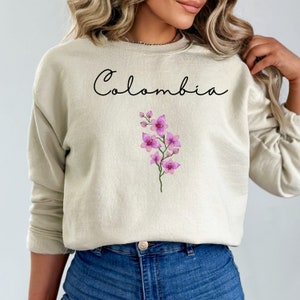 Colombian National Flower Shirt, Colombian Women&#39;s Sweatshirt, Colombian Shirt, Colombian Gifts, Colombia Shirt