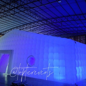 LED inflatable Nightclub with Fog Machine