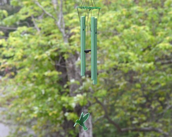 Cathmeowcraft Carillon éolien oiseau vert de 30 po. de long avec des tons mélodiques vifs, durable pour une utilisation en extérieur, idéal pour la décoration de jardin et de terrasse