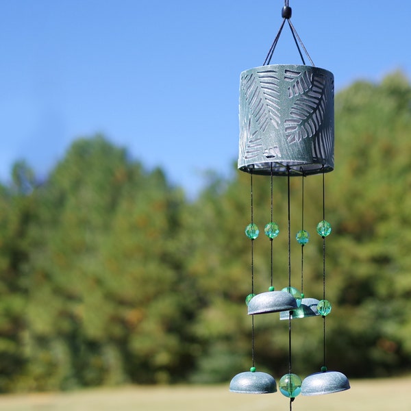 Cathmeowcraft 30-inch Solar-Powered Light Wind Chime Essential Outdoor Decor