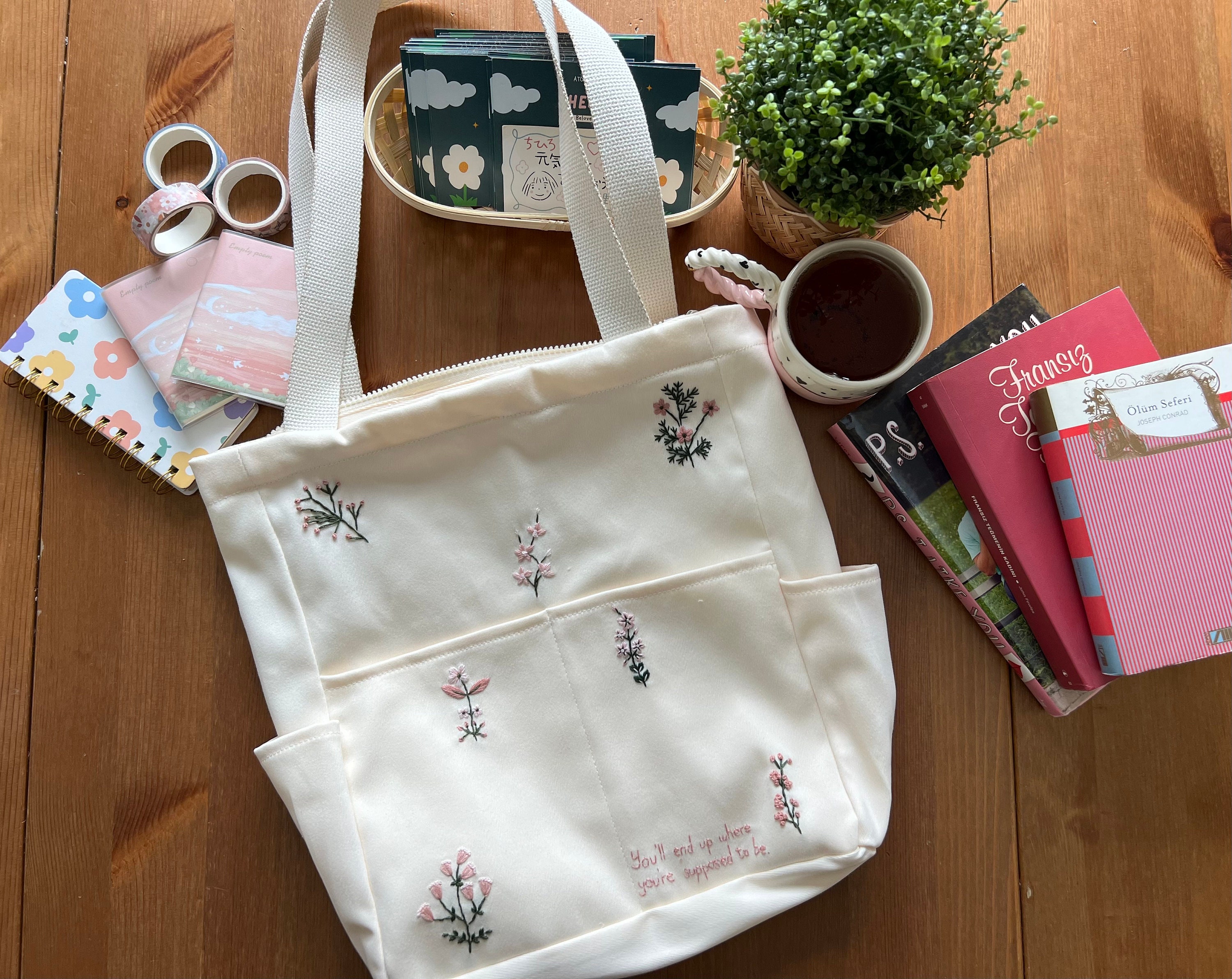 バッグ everyone nylon logo tote bag ABCD FLEURS 新品】everyone nylon tote bag ABCD FLEURS - メルカリ