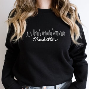 Manhattan Skyline Sweatshirt, Manhattan Hoodie, Cute Manhattan Silhouette Tshirt, New York City Sweatshirt, NYC Crewneck Sweater, New Yorker