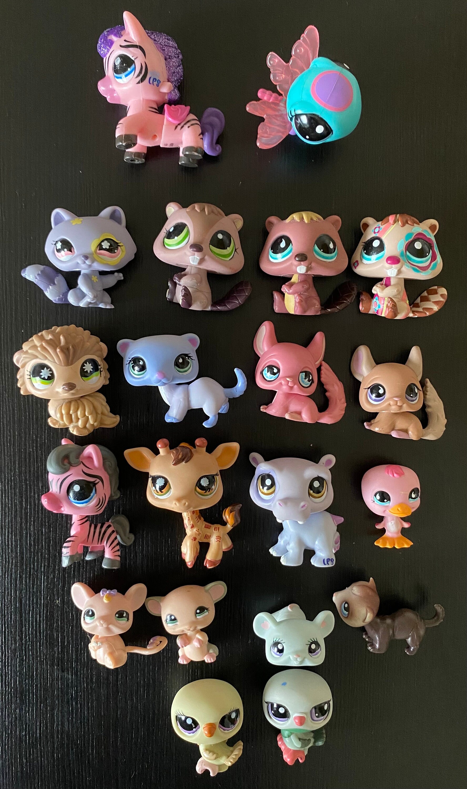  Pack of 20 PCS Littlest Pet Shop Figures Random Styles : Toys &  Games