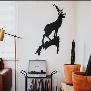 Deer Metal Wall Art: Elegant Wildlife Farmhouse Decor
