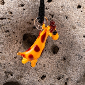 Glass Giraffe necklace, Giraffe Pendant, Murano Glass Giraffe Pendant, Giraffe Charm, Art Glass Pendant, Animal Pendant, Long Neck Charm