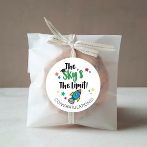 Klasse Abschluss 2 "Aufkleber oder Tags - The Sky's The Limit Kindergarten Graduation, Pre-K, Fifth, Ende des Jahres Geschenk, Studenten Geschenk