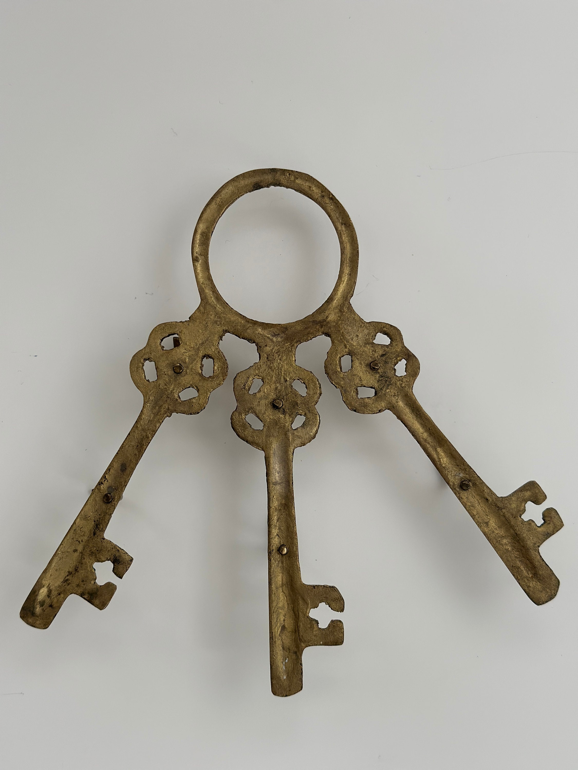 Antique Brass Key Hook, Vintage Brass Keys, Brass Key Holder Wall